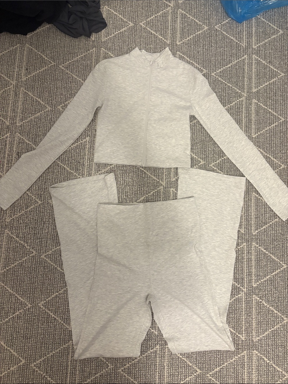 Forever 21 Light Gray Zip-Front Cropped Jacket & High-Rise Leggings Set
